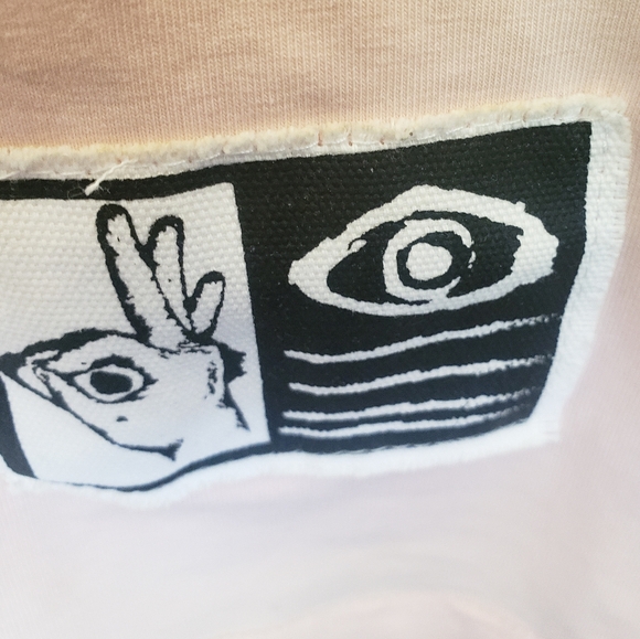 Roku Studios "Torn Dream" peachy pink XL Short Sleeve Unisex Tee. FF109 - Picture 4 of 12